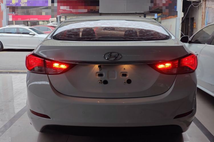 Used Hyundai Elantra 2016 1.6L Automatic Smart Version
