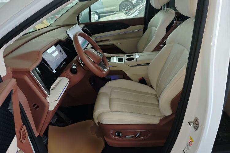 Used BYD Xia 2025 DM-i 1.5T 180km Beyond Edition
