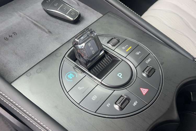 Used BYD Seal 06 New Energy 2024 DM-i 120KM Flagship Model
