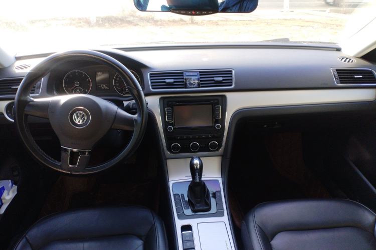 Used Volkswagen Passat 2014 1.8TSI DSG Prestige Navigation Edition
