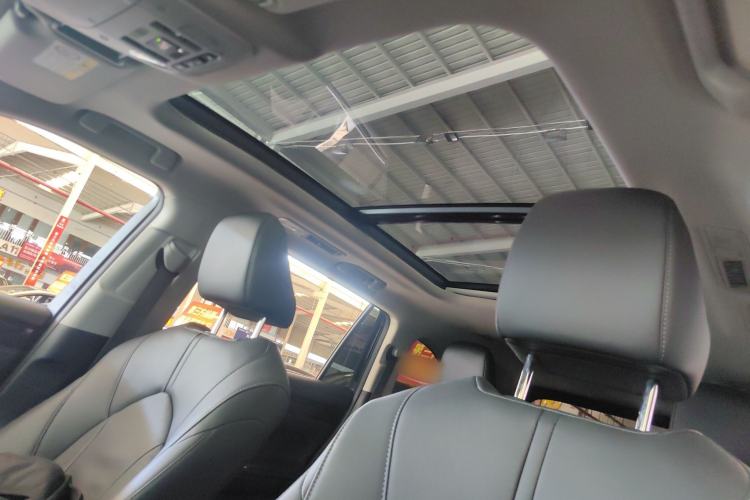 Used Toyota Highlander 2023 2.5L Smart Electric Hybrid Dual-Engine Four-Wheel Drive Prestige Version – 7 Seats
