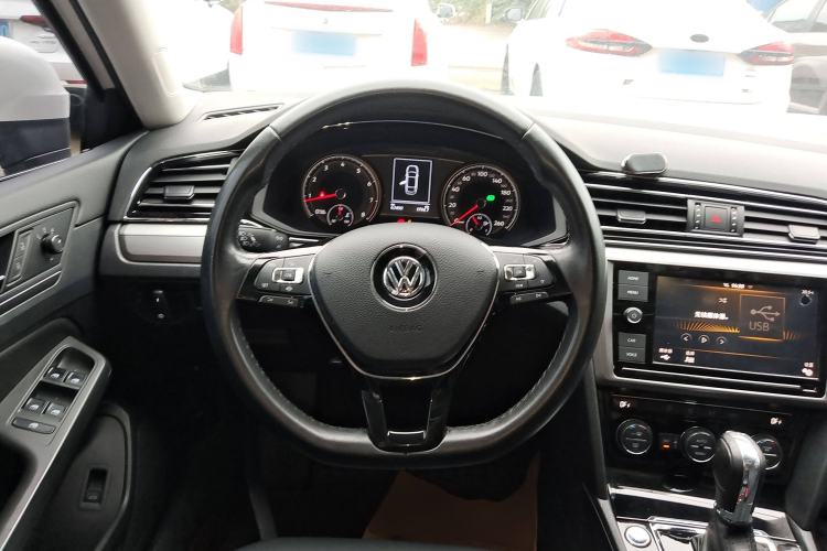 Used Volkswagen Lamando 2021 280TSI DSG Comfort Edition
