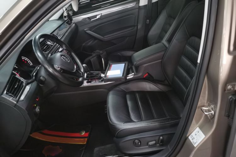 Used Volkswagen Passat 2017 330TSI DSG Luxury Edition
