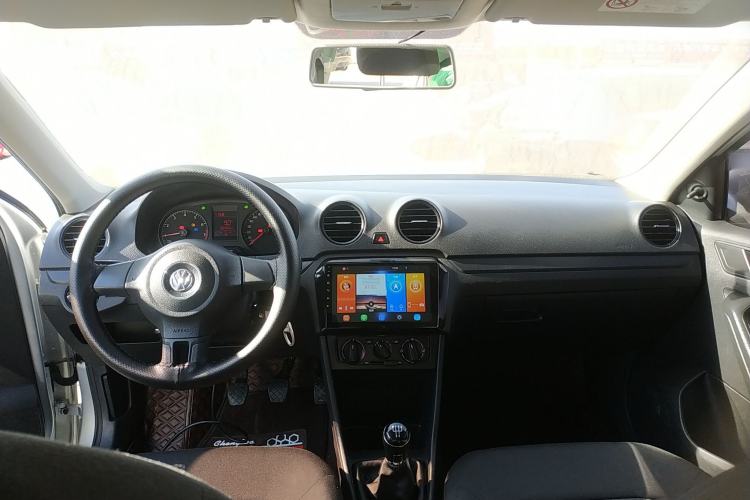 Used Volkswagen Jetta 2015 1.6L Manual Fashion Edition