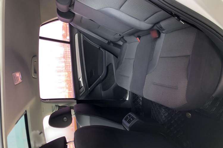 Used Volkswagen Golf 2016 230TSI Automatic Comfort Version
