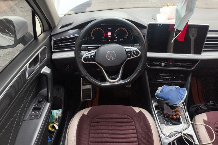 Used Volkswagen Tiguan L 2022 330TSI Automatic Two-Wheel Drive R-Line Enhanced Edition
