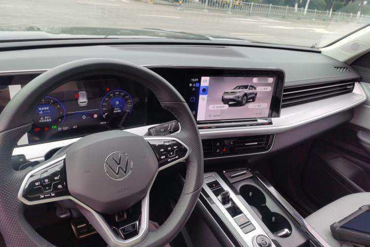 Used Volkswagen Talagon 2024 Facelifted 380TSI All-Wheel Drive R-Line Cruise Premium Edition
