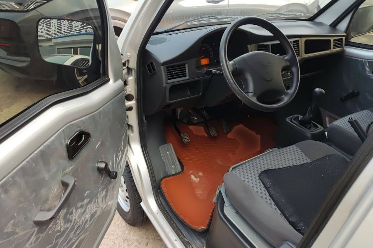 Used Wuling Zhiguang 2023 1.5L Practical Version 5/7 Seats
