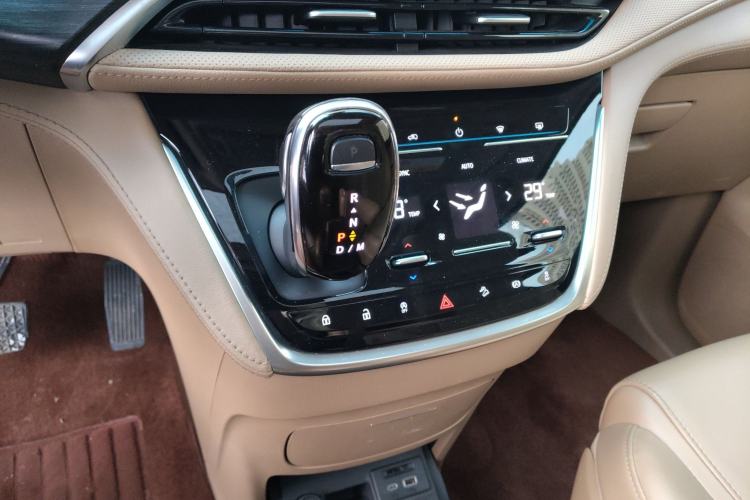 Used Buick GL8 2020 ES Land Cruiser 653T Luxury Model