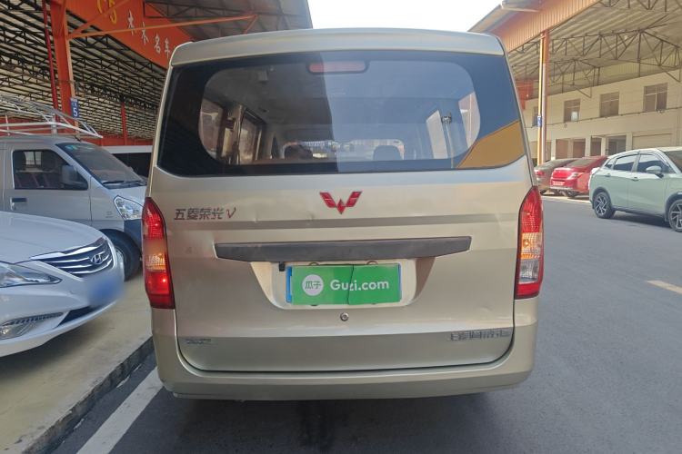 Used Wuling Rongguang V 2016 1.5L Practical Version Non-Power-Assisted
