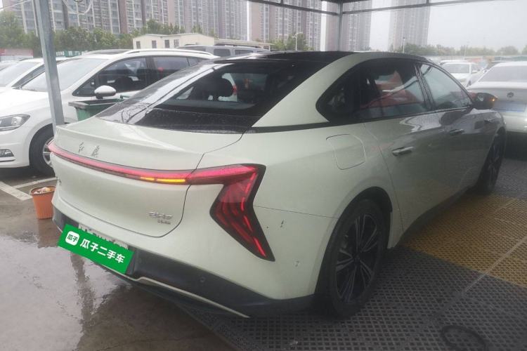 Used Hongqi EH7 2024 690 Pro
