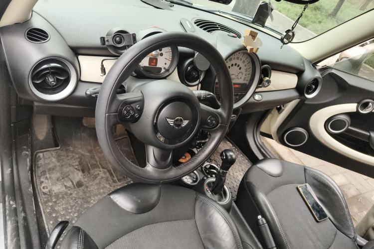 Used  Clubman 2011 1.6L COOPER Fun
