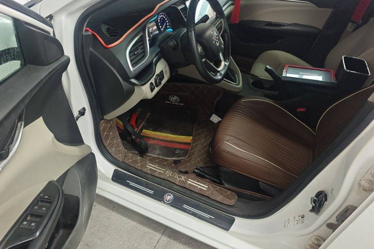 Used Buick GT 2018 15T Dual-Clutch Elite Model China V Standard
