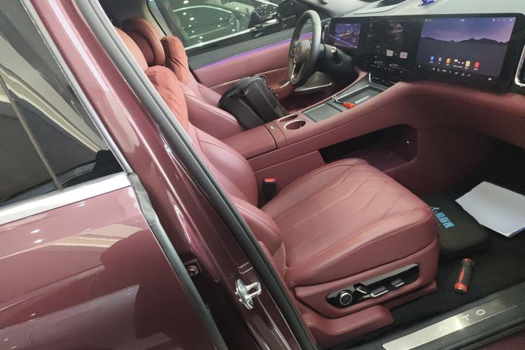 Used Hima AITO M8 2025 Extended-Range Ultra Version 53.4 kWh 5-Seater Edition