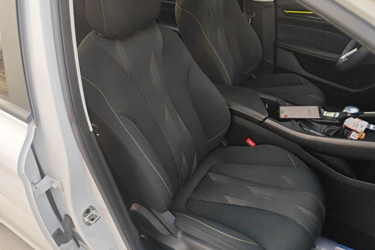 Used Roewe i5 2021 1.5L CVT Platinum Edition