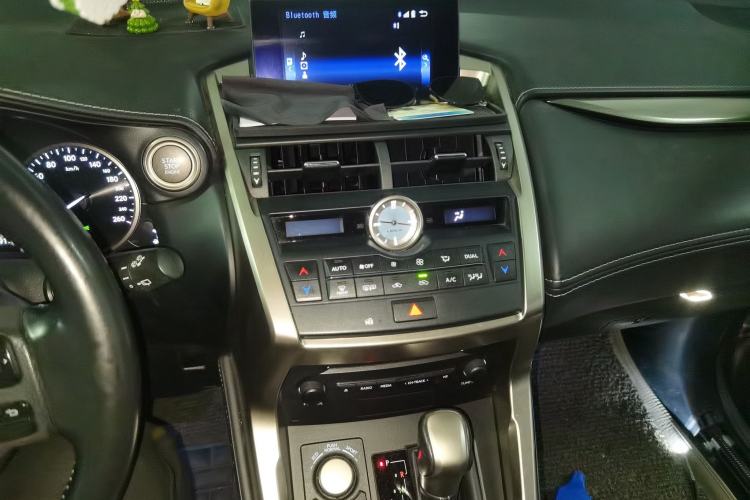 Used Lexus NX 2015 200 Front-Wheel Drive X-Trail SE Edition