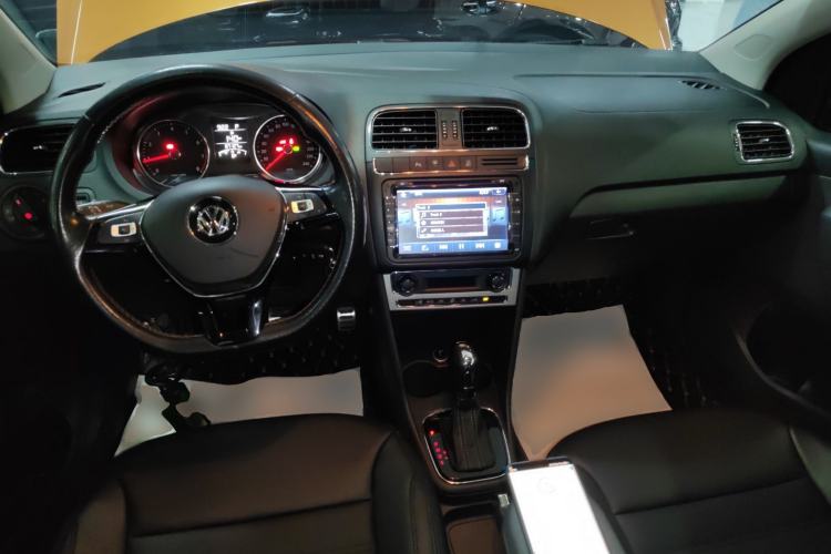 Used Volkswagen Polo 2014 1.6L Cross Polo Automatic