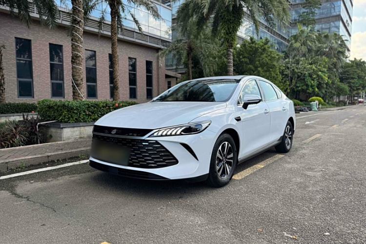 Used BYD Qin PLUS 2025 DM-i Smart Drive 55KM Beyond Model
