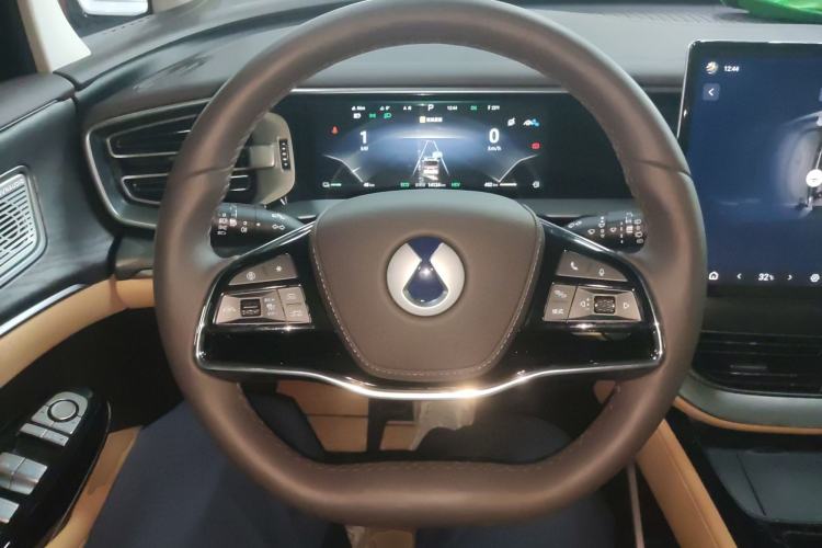 Used Denza D9 2024 DM-i 1050 Luxury Model