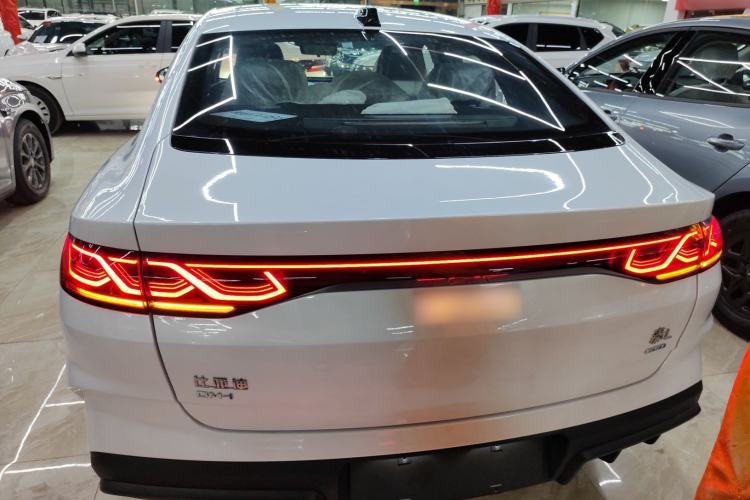 Used BYD Qin L 2025 DM-i Smart Drive 80KM Leading Model