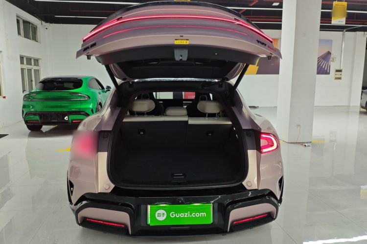 Used  YU7 2025 Ultra-Long Range High-Performance All-Wheel-Drive Max Edition
