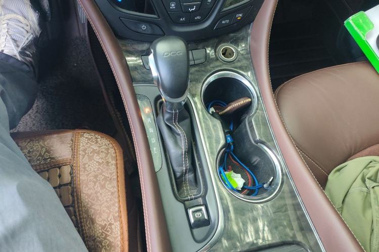 Used Buick Envision 2016 20T Two-Wheel-Drive Elite Model
