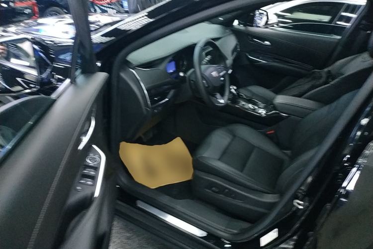 Used Cadillac XT4 2021 28T Two-Wheel Drive Tech Edition
