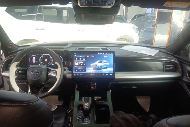 Used GAC Trumpchi GS8 2022 Dual-Engine Series 2.0TM Two-Wheel Drive Prestige Edition (7 Seats)
