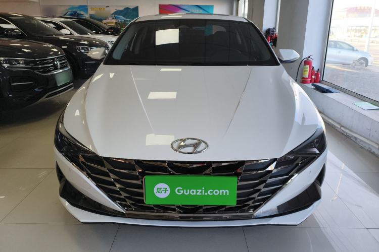 Used Hyundai Elantra 2022 1.5L CVT LUX Prestige Edition