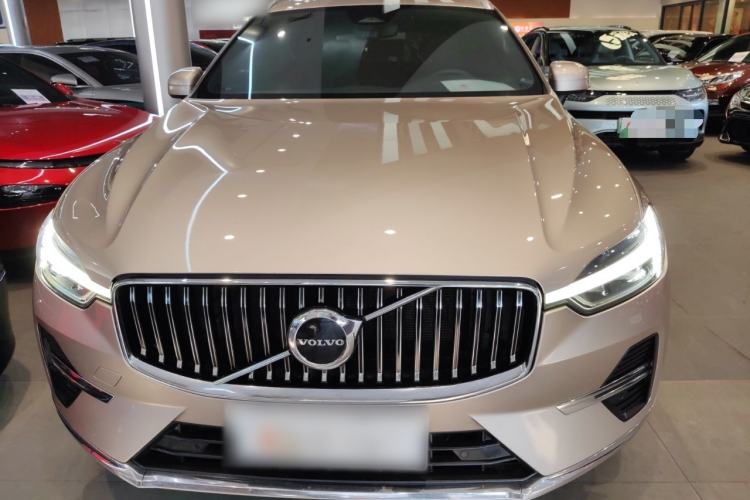 Used Volvo XC60 2023 B5 4x4 Smart Luxury Edition
