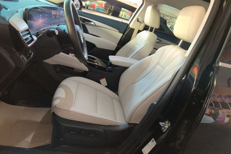 Used Buick Envision 2024 Encore Plus AWD Avenir
