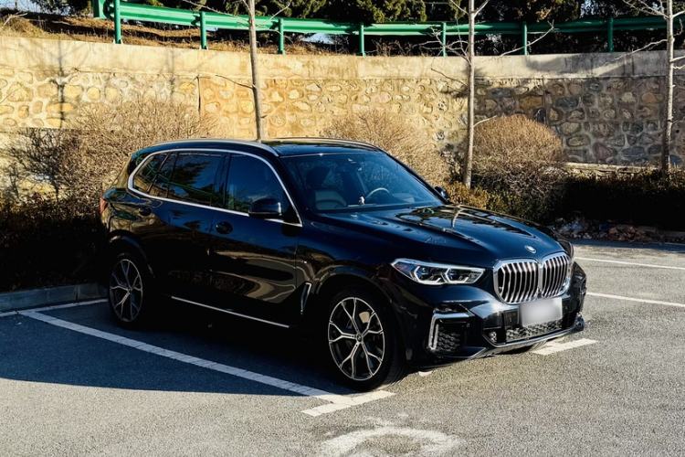 Used BMW X5 2022 xDrive 40Li M Sport Package
