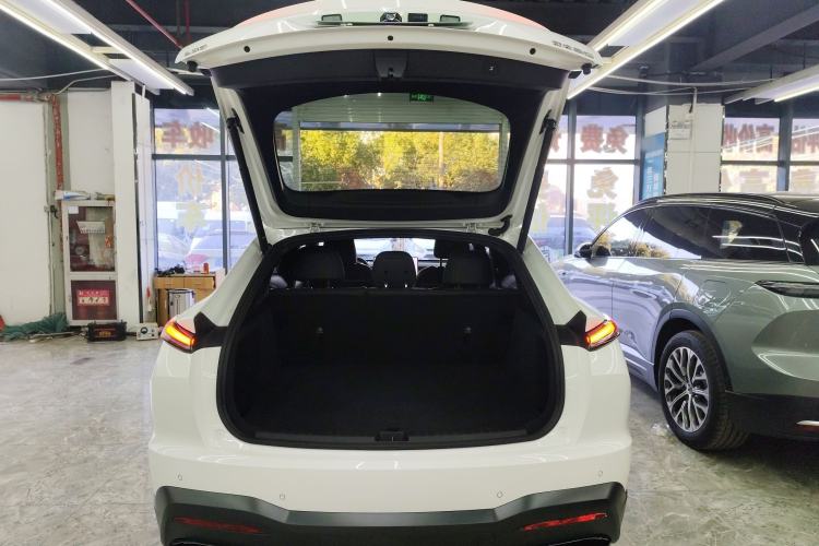 Used ONVO L60 2024 60 kWh Rear-Drive Version