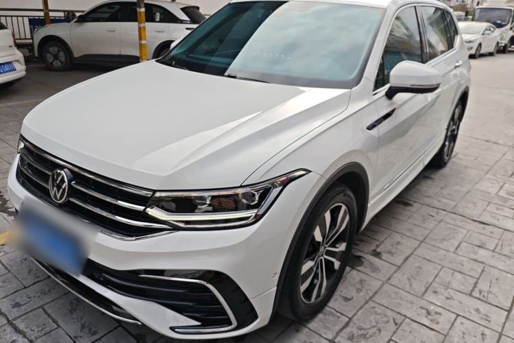 Used Volkswagen Tiguan L 2023 330TSI Automatic Two-Wheel Drive R-Line Enjoyment Edition
