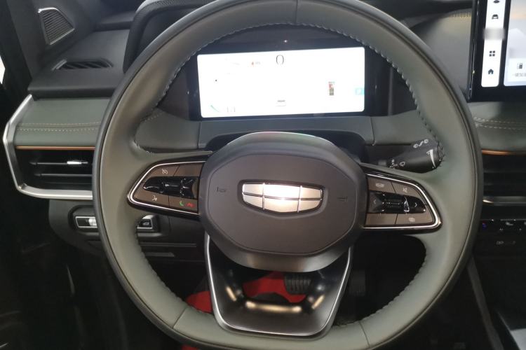 Used Geely Auto Haoyue L 2023 2.0T DCT Prestige Edition
