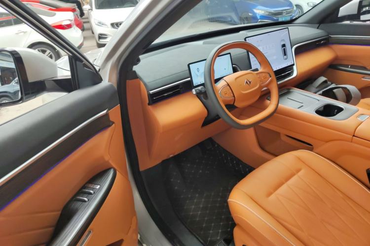 Used  eπ008 2025 210 Ultra Range-Extended Version 5 Seats
