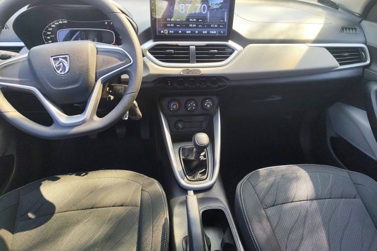 Used Baojun 510 2019 1.5L Manual Jingxiang Model 73kW China VI Emission Standard
