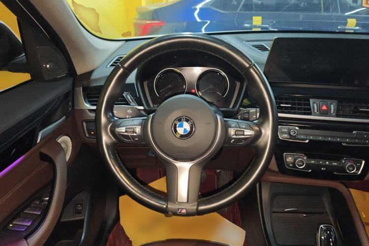 Used BMW X1 2022 sDrive25Li Leading Model
