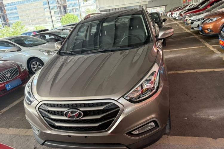 Used Hyundai ix35 2013 2.0L Automatic Two-Wheel Drive Smart GLS China IV Standard