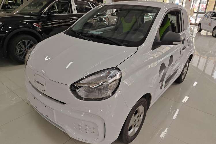 Used Roewe Clever 2021 302 km New Four-Seater Super-Efficient Version

