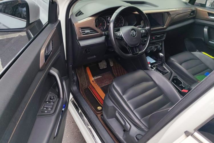 Used Volkswagen Tharu 2019 280TSI Two-Wheel Drive Luxury Version China VI Standard
