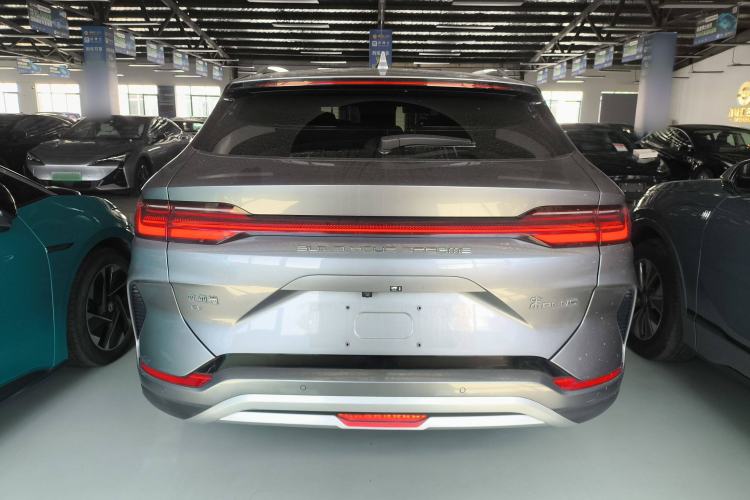 Used BYD Song PLUS New Energy 2023 Champion Edition EV 520KM Flagship Model
