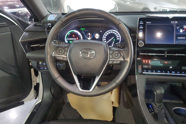 Used Toyota Avalon 2019 Dual-Engine 2.5L XLE Prestige Version China VI Standard
