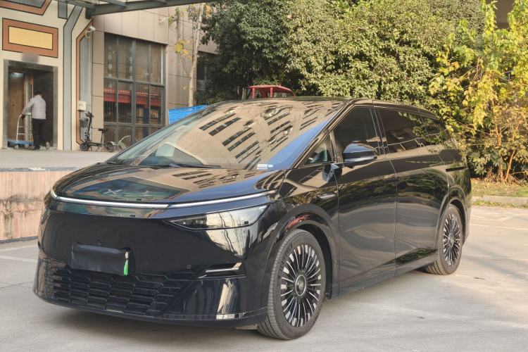 Used XPeng X9 2025 740 Ultra-Long Range Max