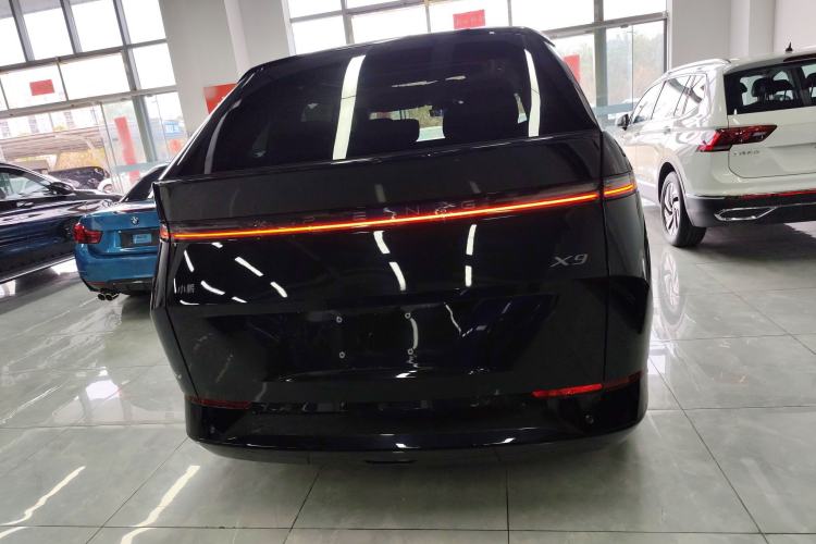 Used XPeng X9 2025 740 Ultra-Long Range Max