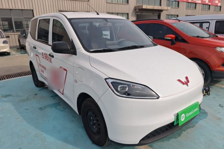 Used Wuling Hongguang New Energy 2024 All-Electric Model 300KM Standard Version
