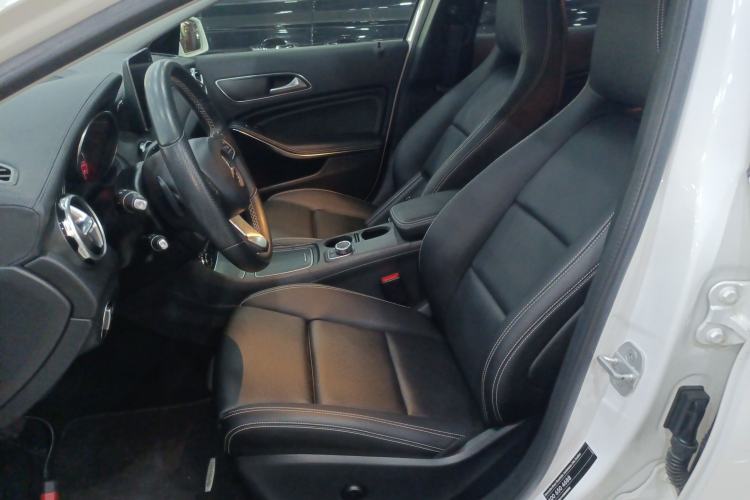 Used Mercedes-Benz GLA 2017 GLA 200 Fashion Model
