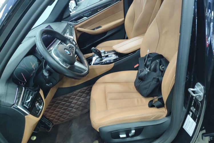 Used BMW 5 Series 2019 Facelifted 530Li Leading Edition M Sport Package
