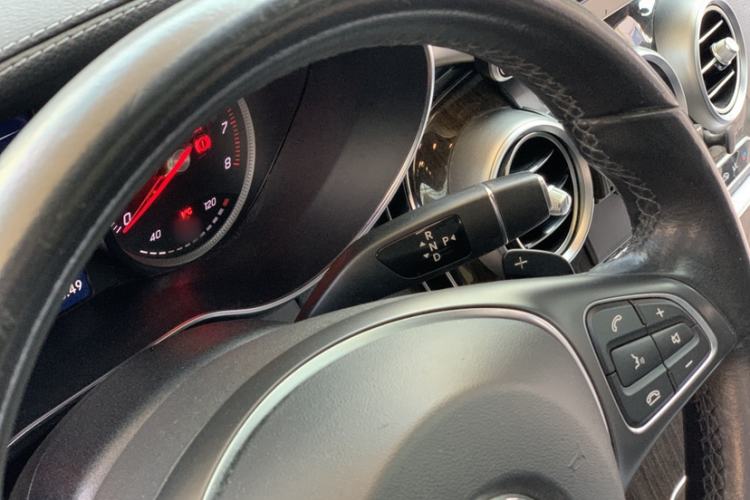 Used Mercedes-Benz GLC 2018 GLC 260 4MATIC Luxury Model
