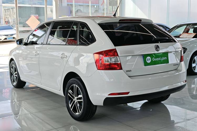 Used Skoda Rapid Spaceback 2016 Revised Version 1.6L Automatic Front-Drive Edition

